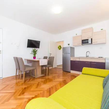 Dodo Apartment *